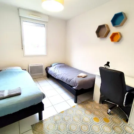 La Fraternite, 4 Chambres, 2 Parkings, 2 Salle D'eau, Wifi 아파트 푸아티에
