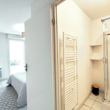 La Fraternite, 4 Chambres, 2 Parkings, 2 Salle D'eau, Wifi 푸아티에